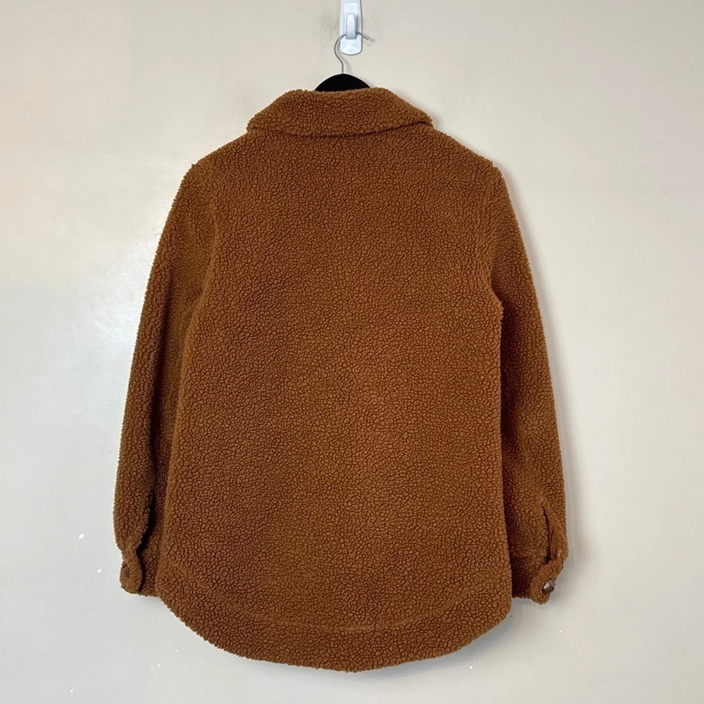 NWT - H&M Teddy coat in size 2. Oversized. P2P 20.5” - Picture 7 of 11